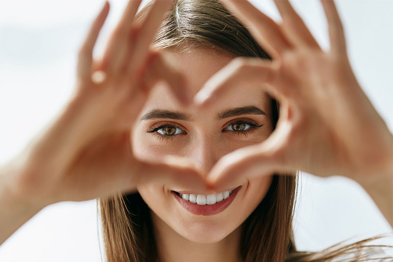 Free-form Scleral Lenses
